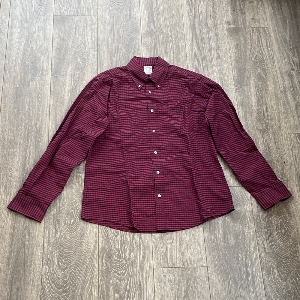 Brooks Brothers - Burgundy & Navy Checkered Button Down Shirt - Size M